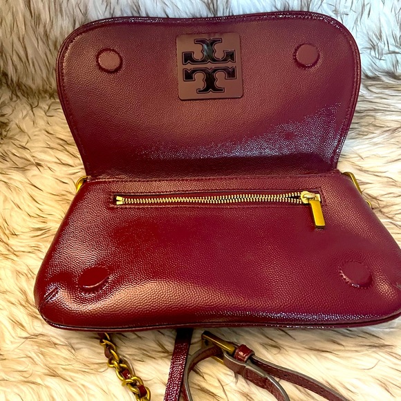 Tory Burch Britten Convertible Clutch Crossbody - Picture 5 of 5